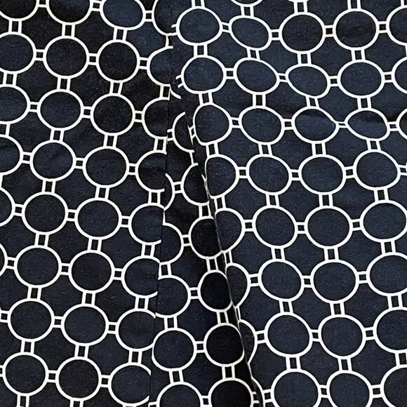 Cotton Black & White Geometric / Circle Print A-Line, Flare, Full Skirt, Size 18 - Picture 2 of 10